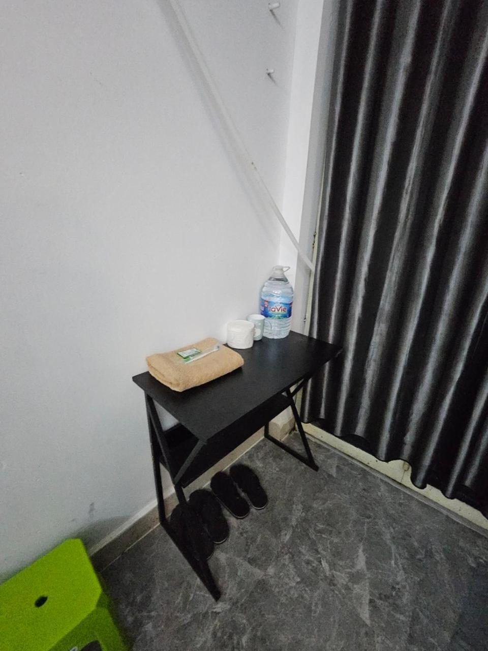 Homestay 26 Nguyen Van Lac Thành Pho Ho Chí Minh Esterno foto