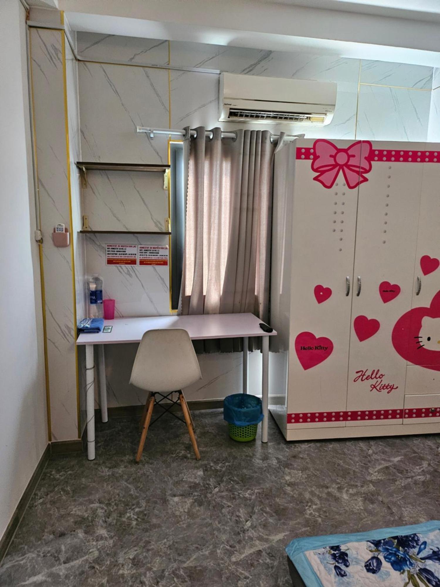 Homestay 26 Nguyen Van Lac Thành Pho Ho Chí Minh Esterno foto