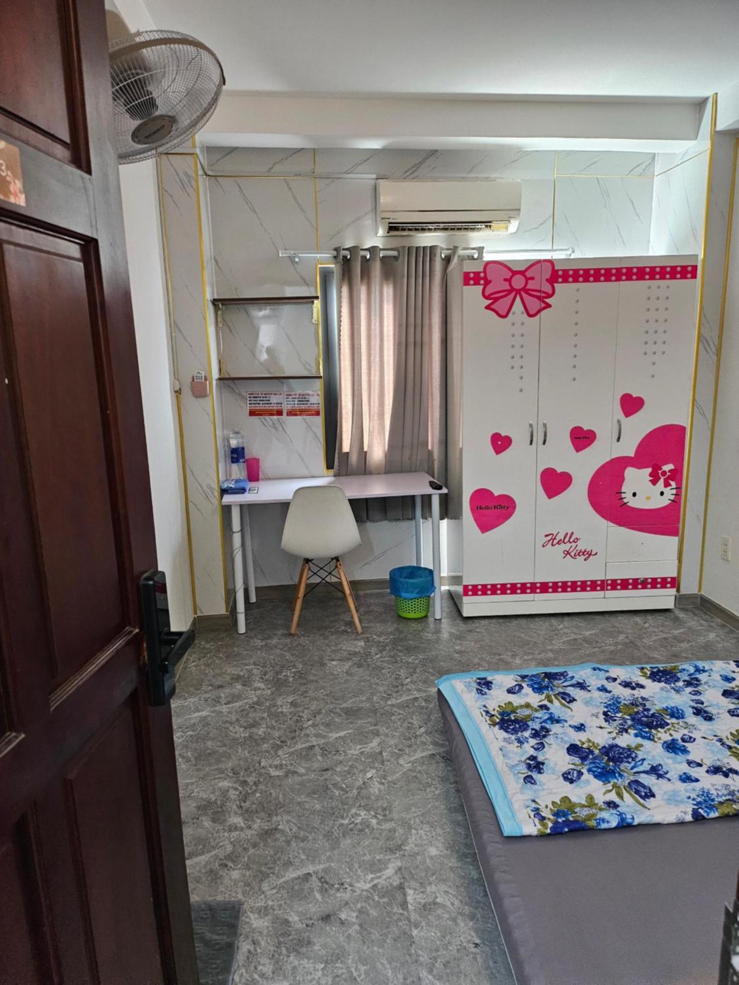 Homestay 26 Nguyen Van Lac Thành Pho Ho Chí Minh Esterno foto
